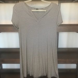 Short Sleeve split neck T-shirt dress